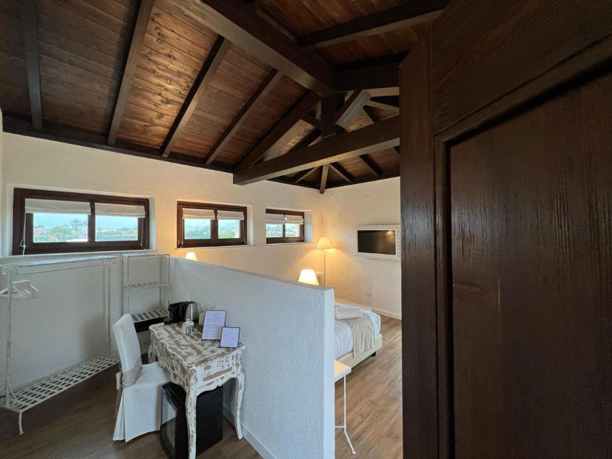 Corte Maddalena Camere Capoterra Ngoại thất bức ảnh