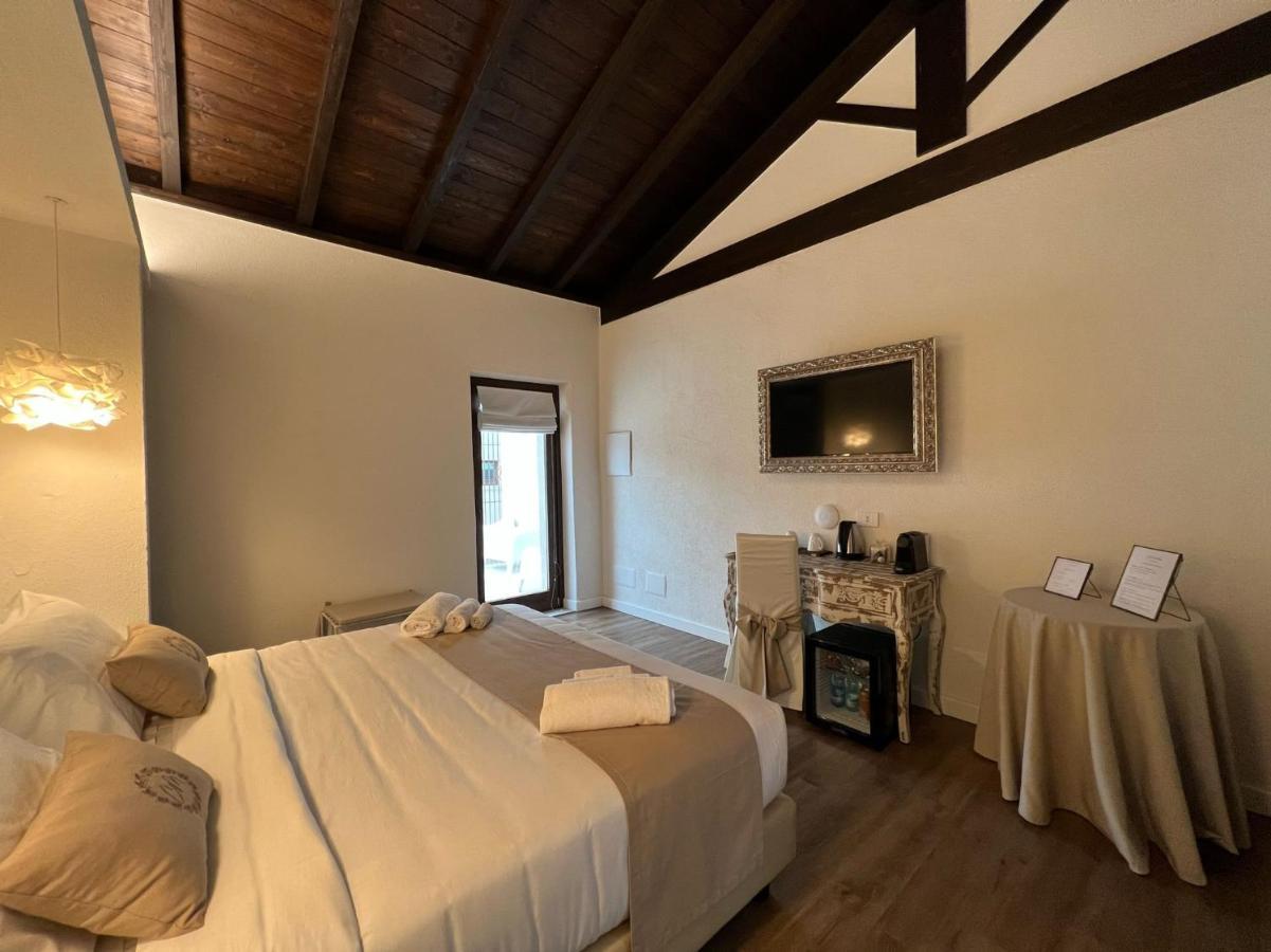 Corte Maddalena Camere Capoterra Ngoại thất bức ảnh